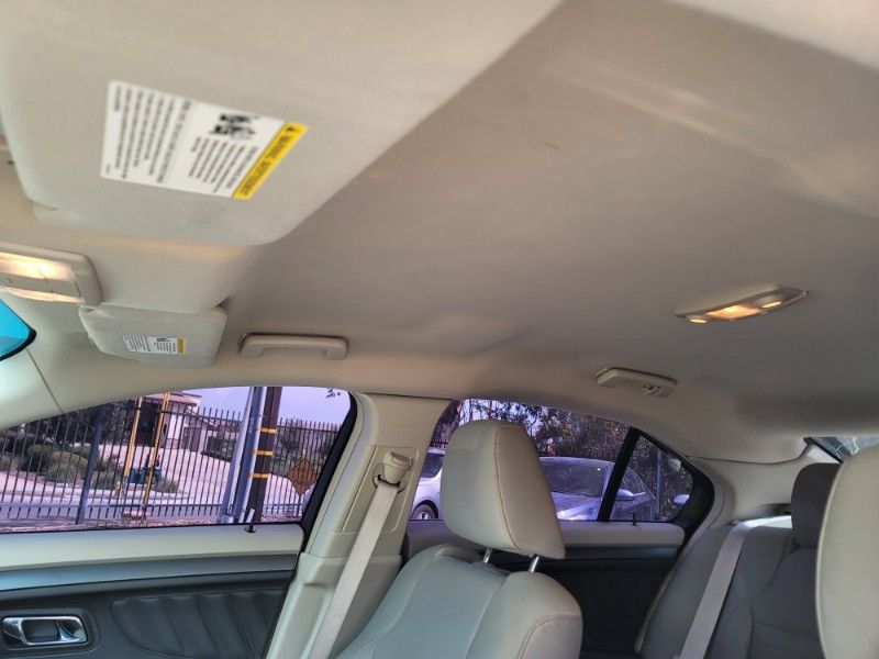 2011 Ford Taurus