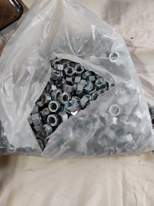 HEAVY DUTY BOLT NUTS