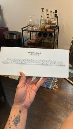 Apple - Magic Keyboard