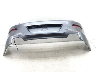 2013 BWW 650i Rear Bumper With Park Assist, and We sell All body parts for any cars.