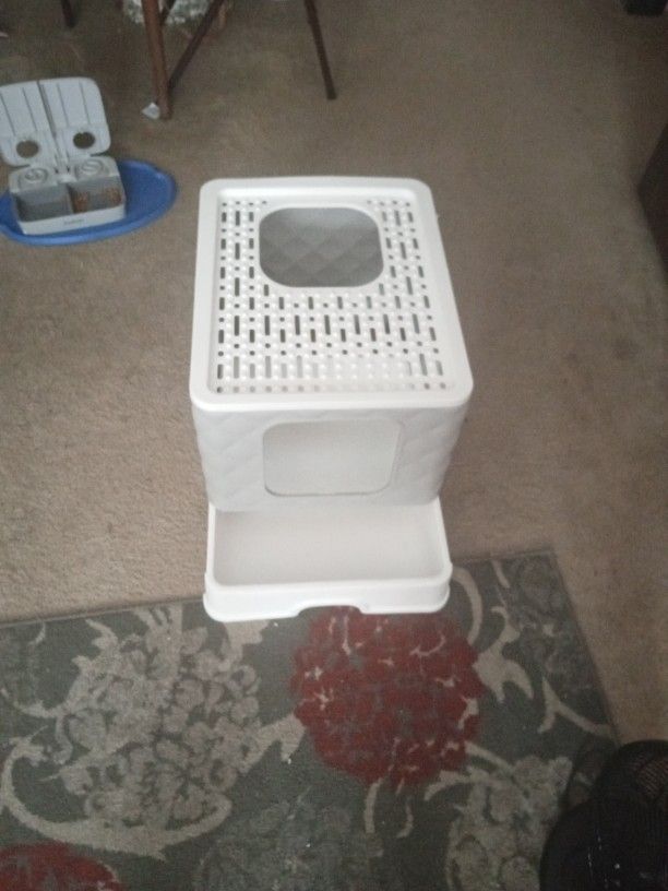 Cat Litter Box