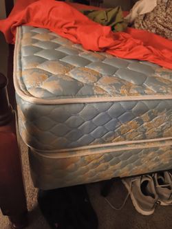 Serta perfect sleeper mattress and box spring