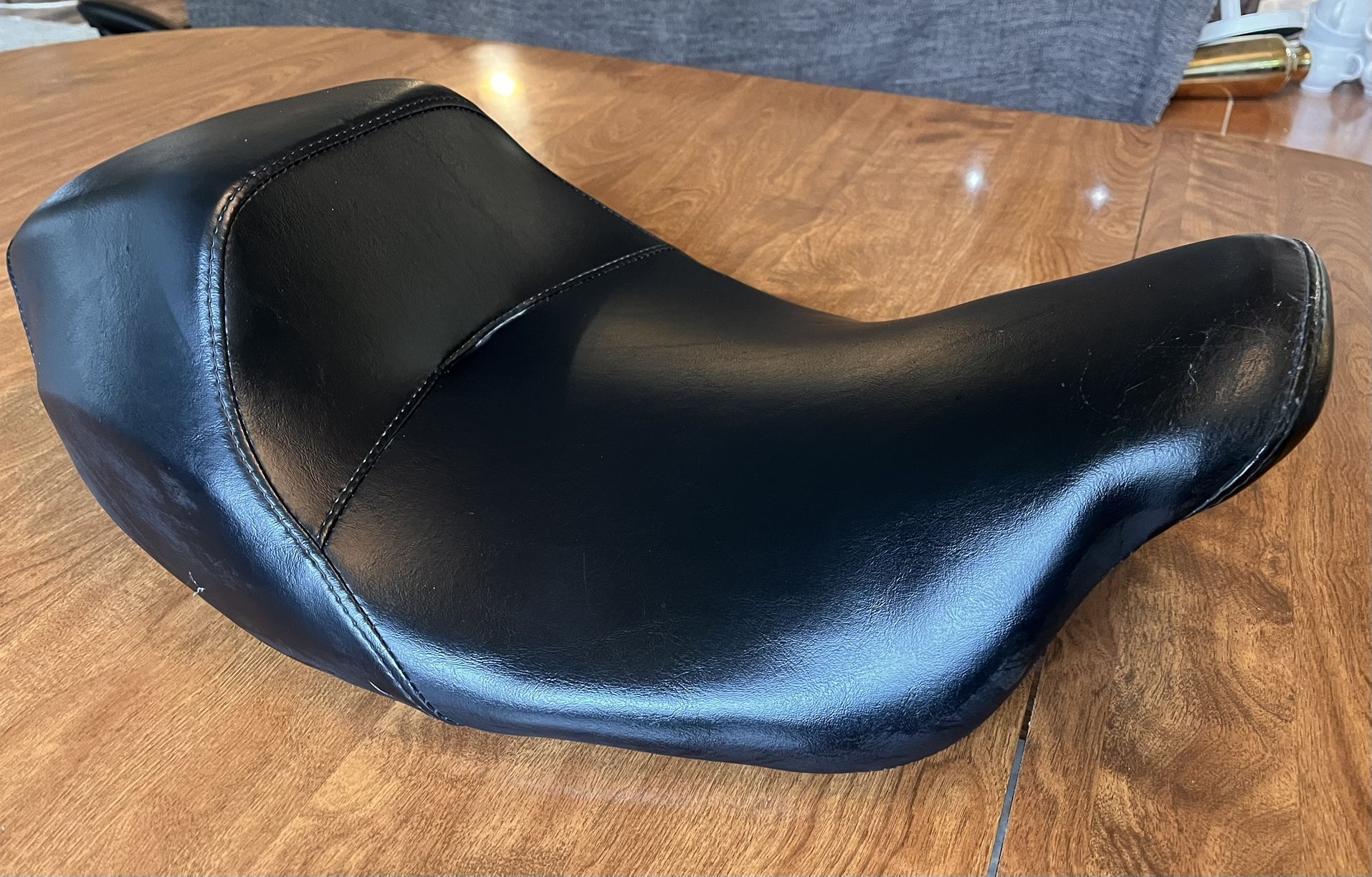 HARLEY DAVIDSON GENUINE 08-UP TOURING ROAD/STREET GLIDE BLACK SOLO SEAT