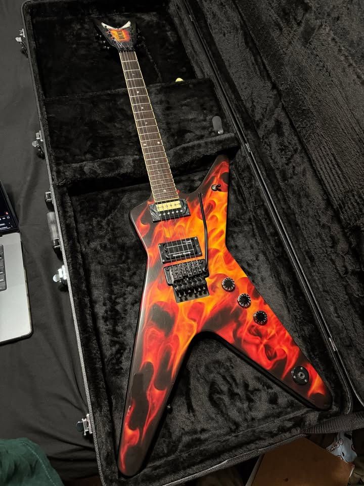 Dean Dime-O-Flame Dimebag Guitar