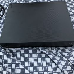 Xbox One X Project Scorpio 1TB 