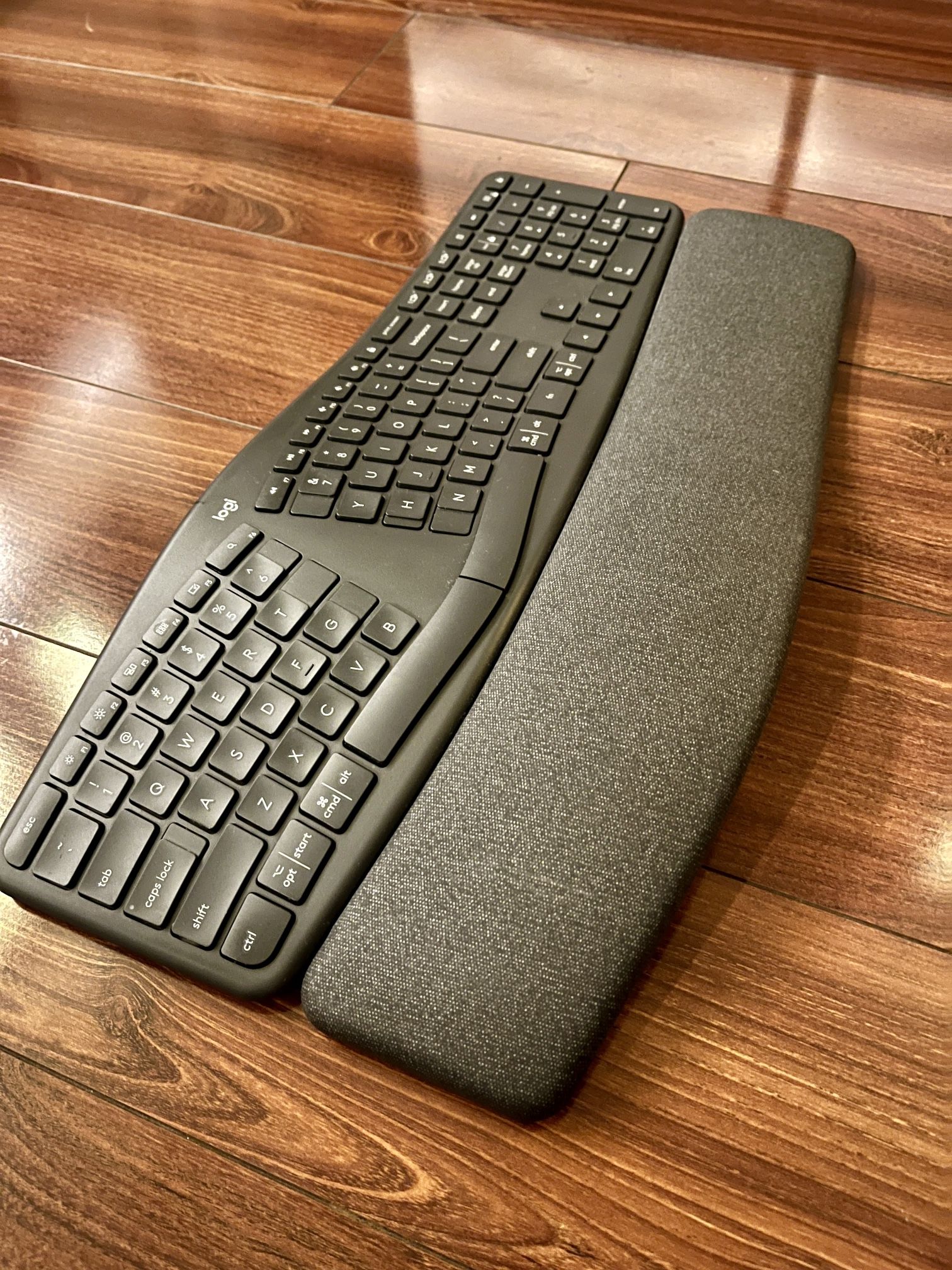 Logitech Wireless Keyboard Mouse ErgoK860
