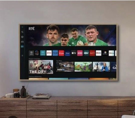 65-inch SAMSUNG QLED The Frame 4K Smart TV UHD HDR
