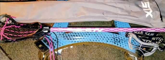 Women's STX 6000 Lacrosse/ Field Hockey Stick, Goggles & Carrying Case.
