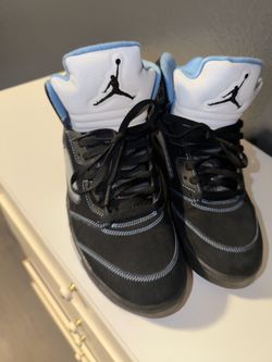 Jordan 5 unc