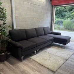 (Delivery) Black Sectional Sofa / Couch With Reversible Chaise 