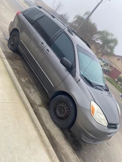 2005 Toyota Sienna