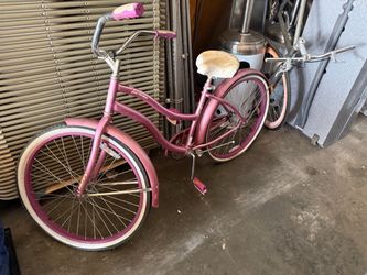 Huffy Good Vibrations Cruiser Bike Pink