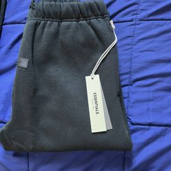 Essentials Black Limo Extra Small