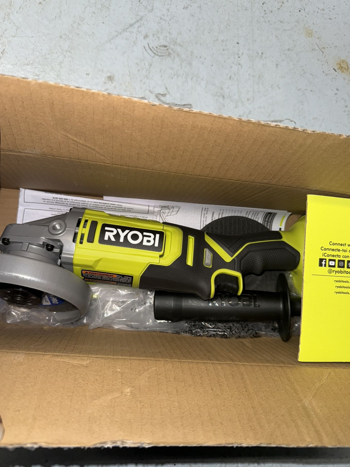 4 1/2 Angle Grinder W/2 Battery Packs 