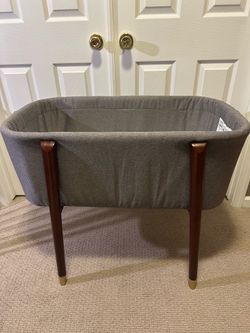 Bliss SOVA Bassinet, gray with wooden legs, newborn-5months