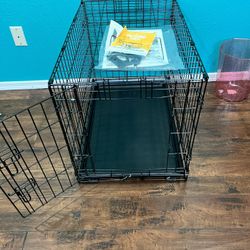 Open Box Brand New Medium Dog Kennel