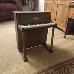 Jaymar Vintage Kids Piano 