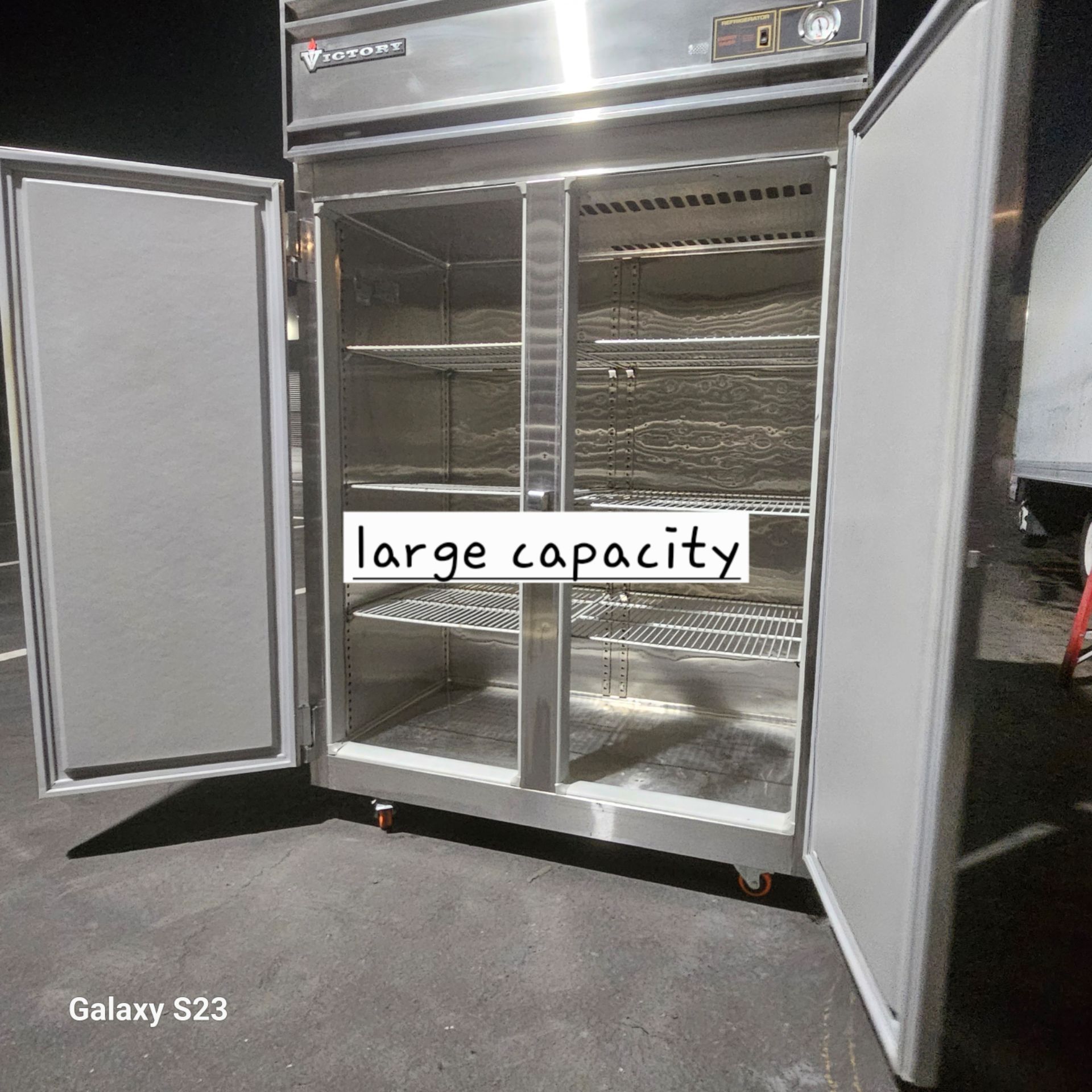 πΊπΈVictory Refrigerator Get Free Delivery One Year Warranty πΊπΈ compare at $6500