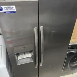 FRIGIDAIRE SIDE BY SIDE REFRIGERATOR