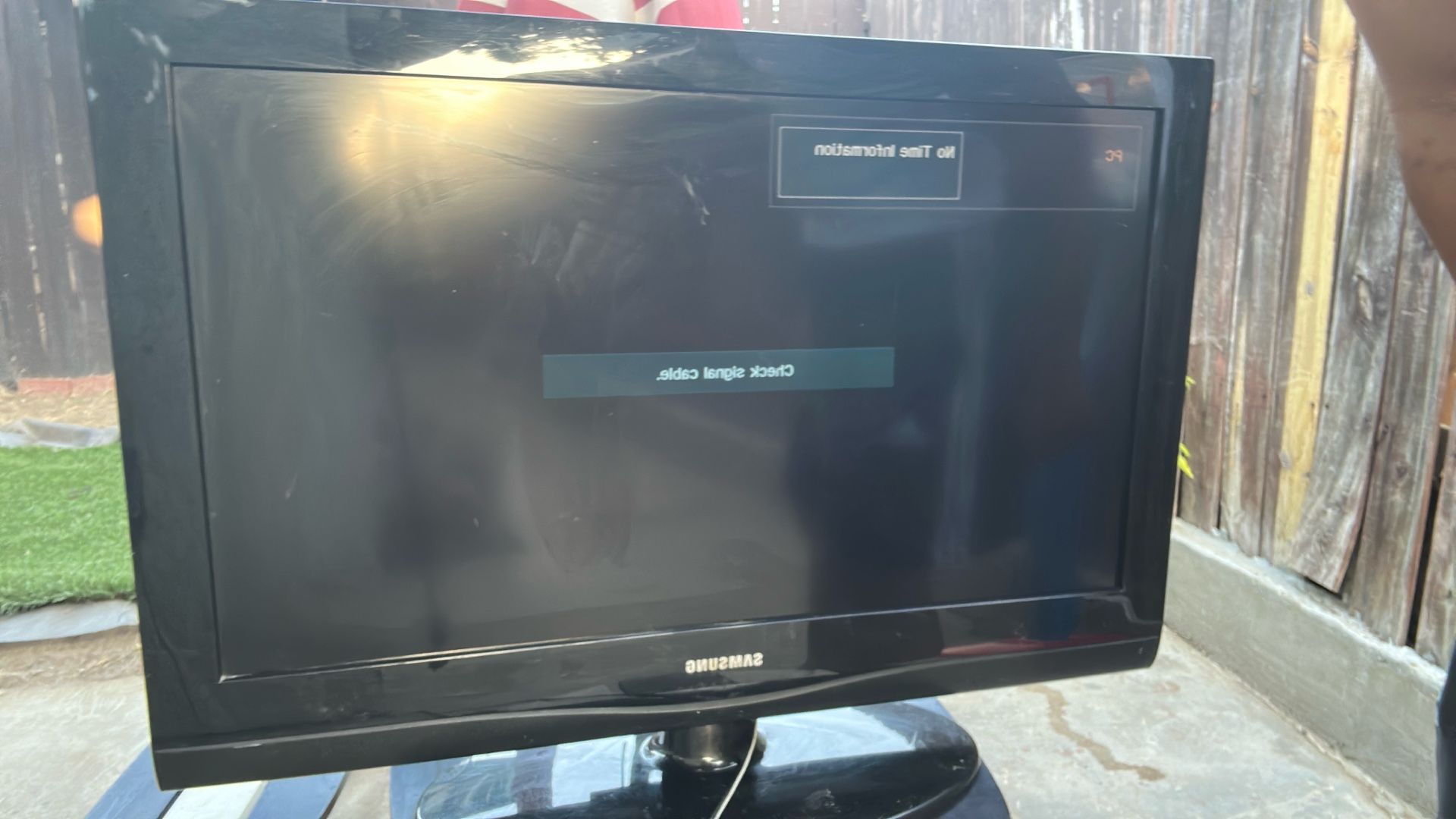 25” Samsung TV