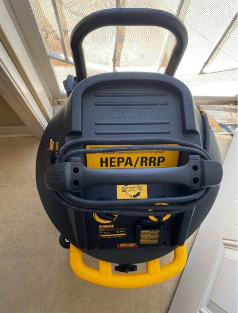 Dewalt 10 Gal. Dust Extractor