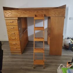 Full-Size Matress Bunk Bed/Loft Bed With Desk