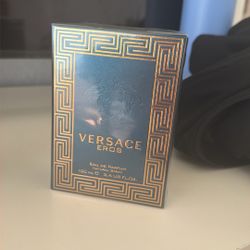 Versace Eros Eau de Toilette – Fresh, Bold Men’s Fragranc