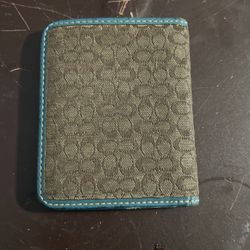 COACH SMALL WALLET 