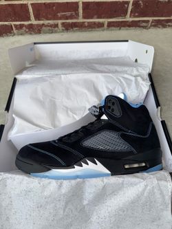 Jordan 5 Black Carolina Size 10
