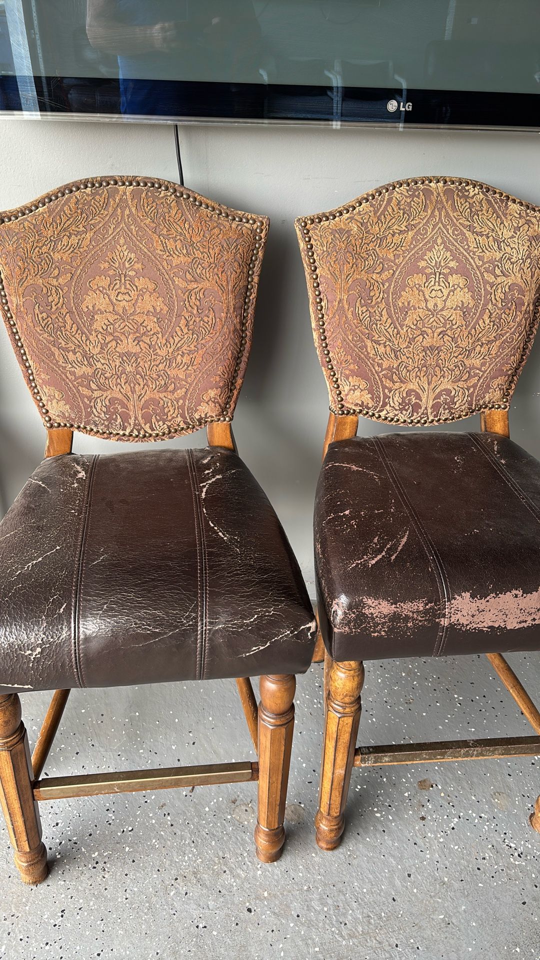 2 Chairs For $30