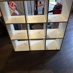9 Slot Shelf