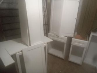 Kitchen Cabinets 10pc
