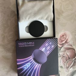 🌼 Brand New 132GB Mini Voice Recorder – 70H Battery, Magnetic, USB-C, High Quality Audio