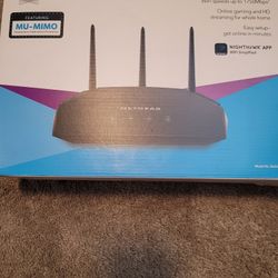 Netgear AC1750 WiFi Router