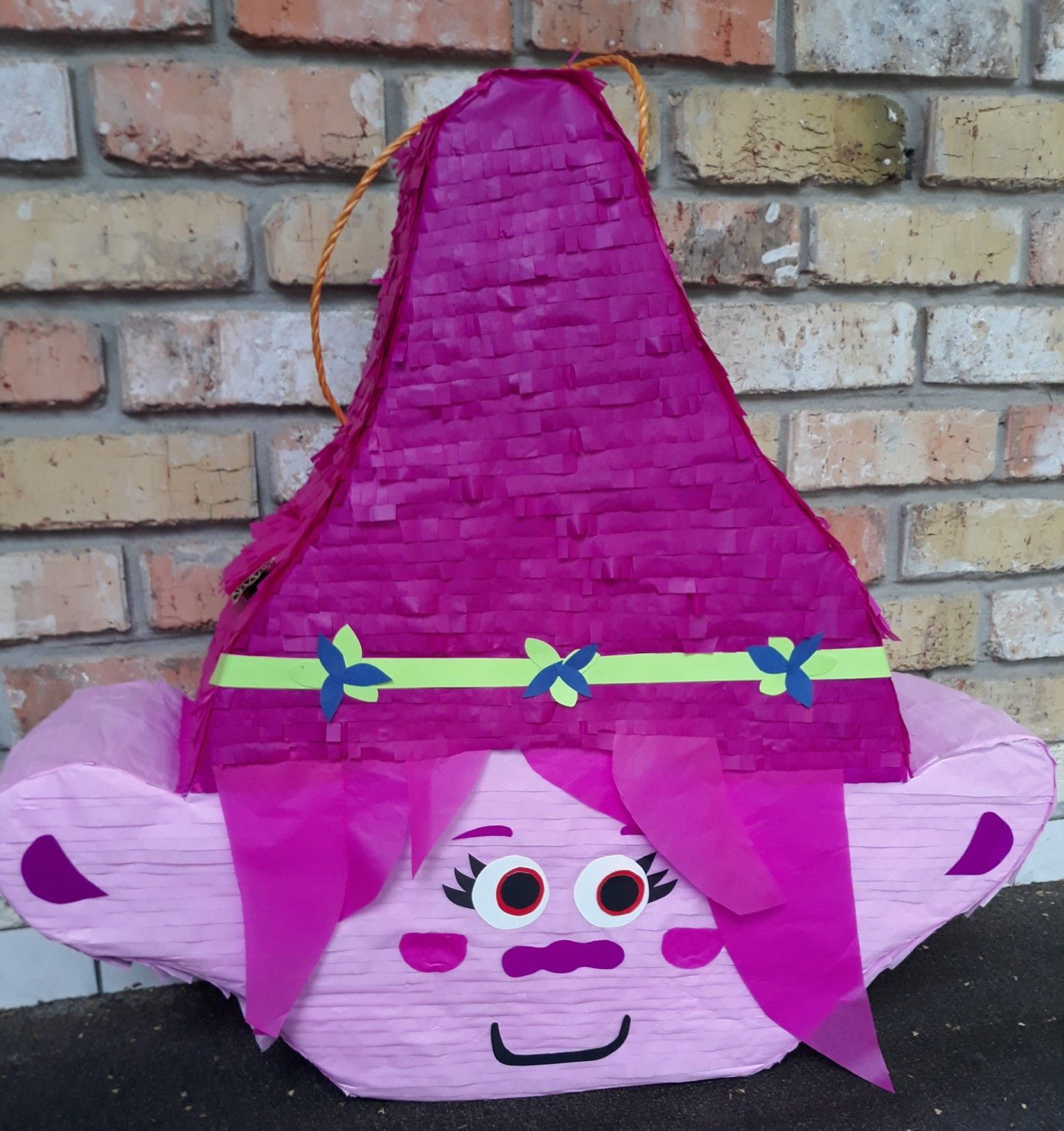 Poppy head pinata (trolls)