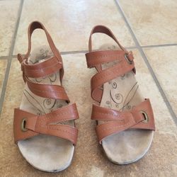 Baretraps Women's Size 8.5 W Sandals