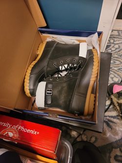 Izod Snow Boots