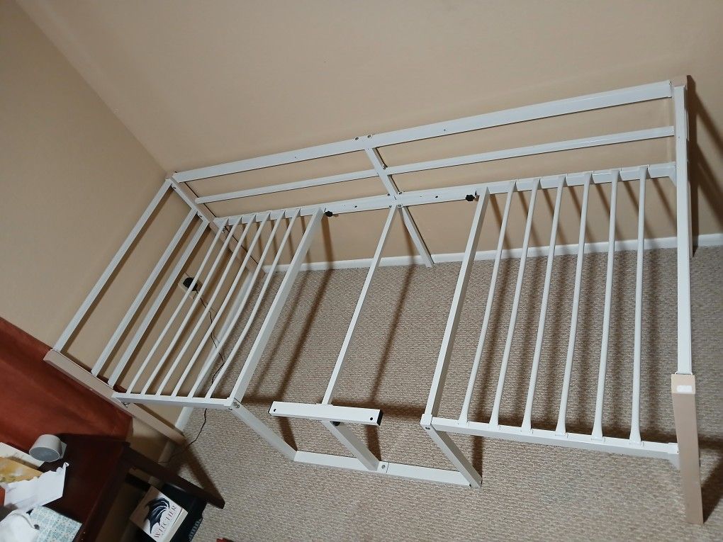 Metal Twin Daybed