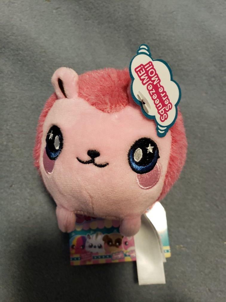 Squeezamals Series 2 (Hopey Hedgehog 3.5")