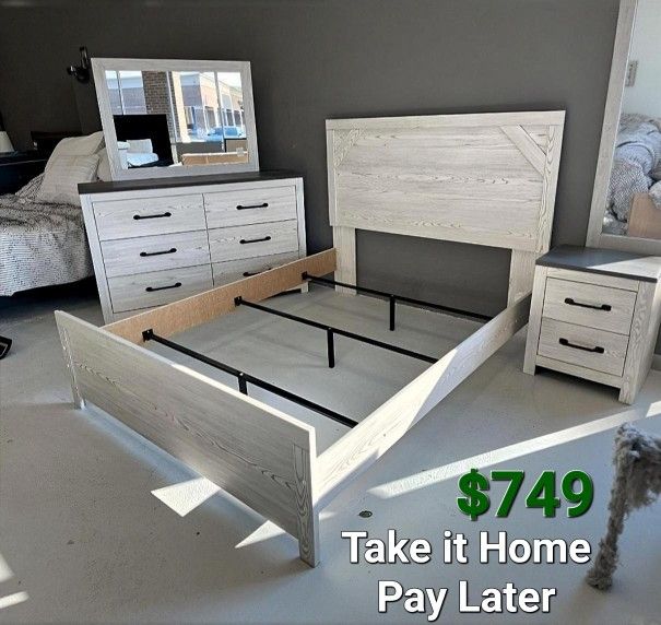 GERRIDAN WHITE-GRAY PANEL BEDROOM SET