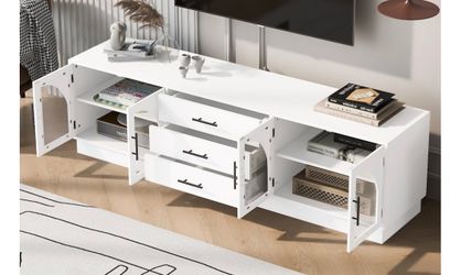 68.9 inch Modern Minimalist TV Stand for TVs up to 75 inch TV Entertainment Center Console Cabinet
