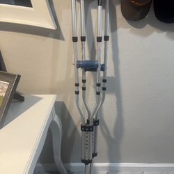 Arms crutches