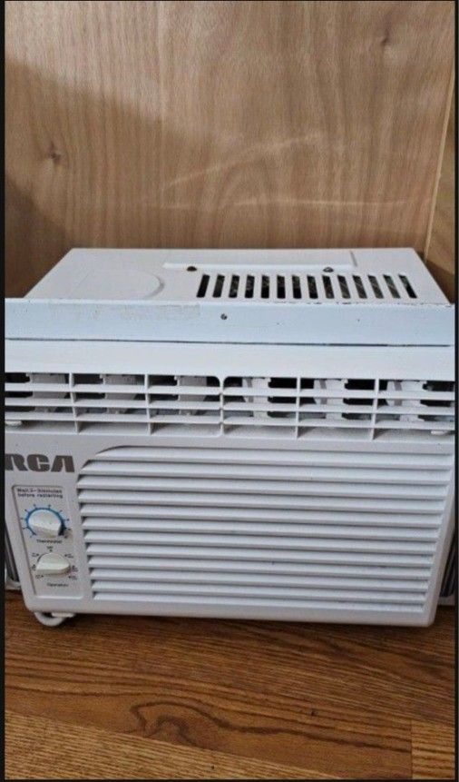 Air conditioner.
