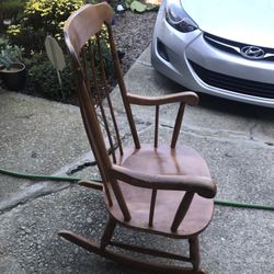 Ant. rocking Chair