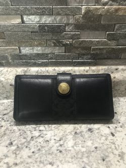 Authentic COACH ladies wallet. Used
