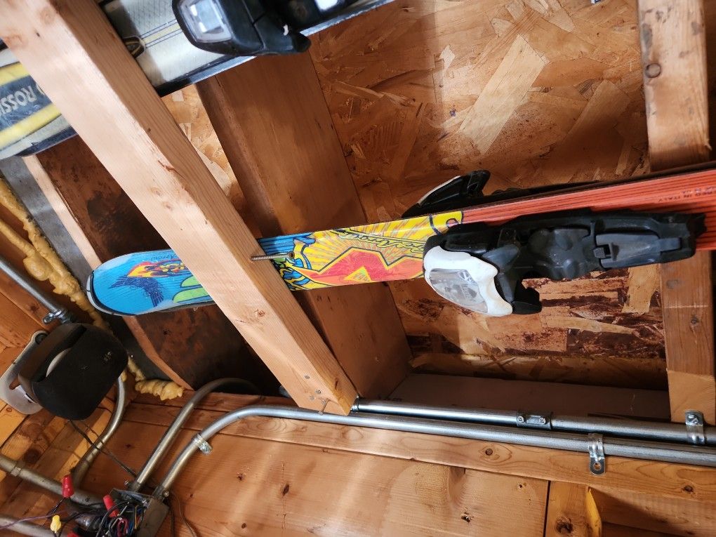 Downhill Skis Kids Size