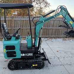 Fun New Mini Excavator, Serviced / Upgraded - Plow Snow, Dig Holes, Clear Property