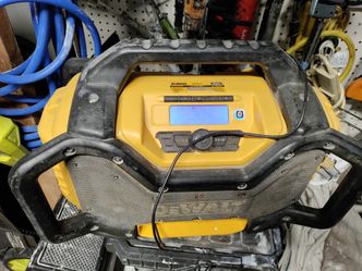 DeWalt Bluetooth Radio