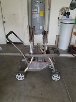 Double stroller that converts to sit and stand Thumbnail