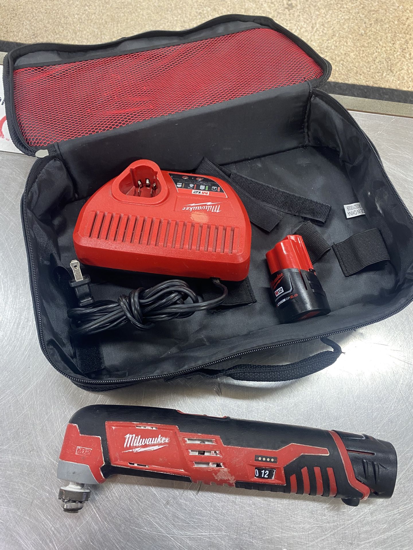 Milwaukee 12V Multi Tool W/ 2 Batts & Charger